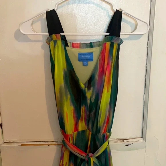 Vera Wang colorful flowy dress! - Picture 4 of 9